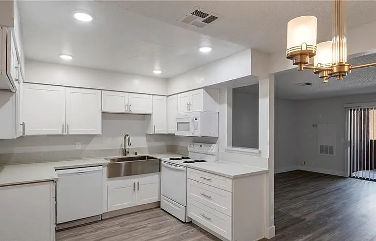 3151 Soaring Gulls Dr #1022 — Photo 2