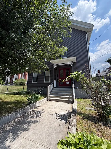 83 Cottage St #1 Photo 1