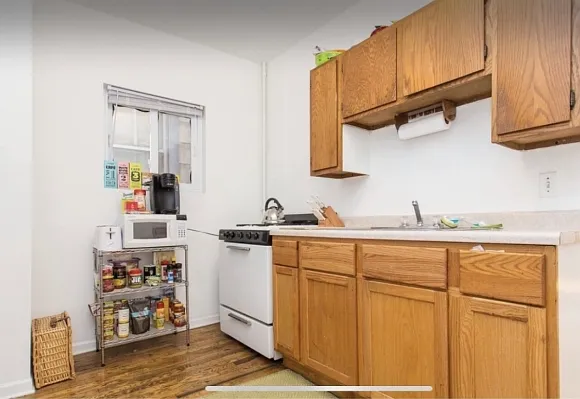 2132 N Bingham St #1 — Photo 5