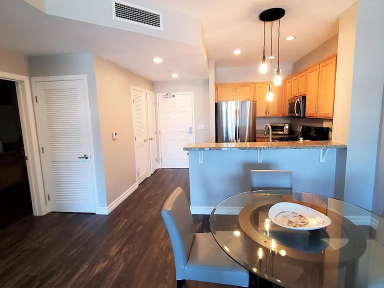 450 J St #7151 — Photo 11