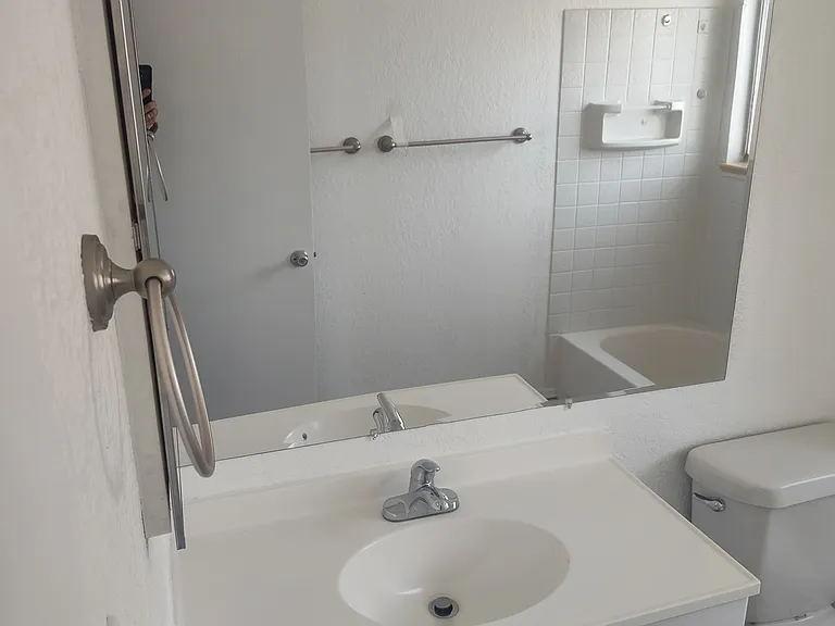5026 W 8th Ave — Photo 25