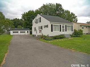 102 Parker Ave, Liverpool, NY