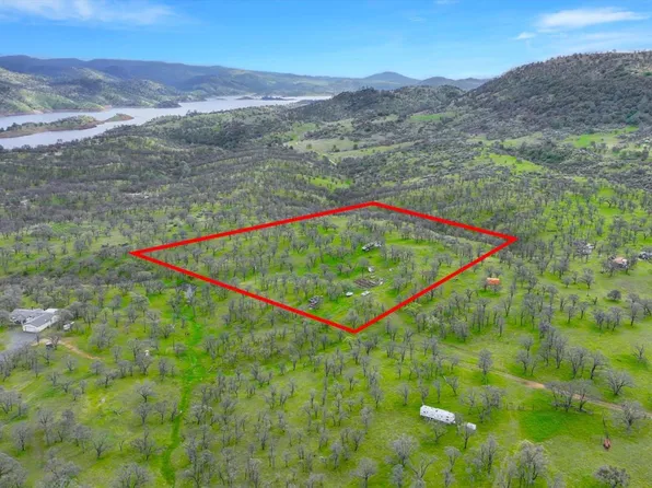 9626 Barrett Entrance Rd, La Grange, CA 95329