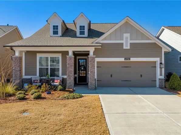 6936 River Rock Dr, Flowery Branch, GA 30542