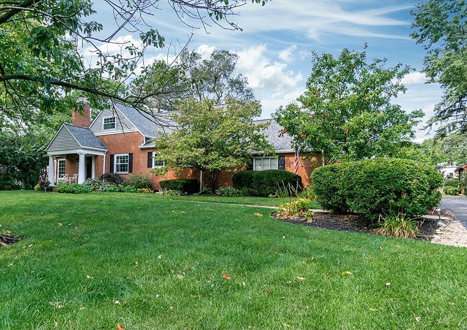 1st image of 3233 Sunny Crest Ln