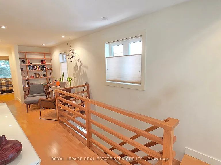 24 Morningside Ave — Photo 3