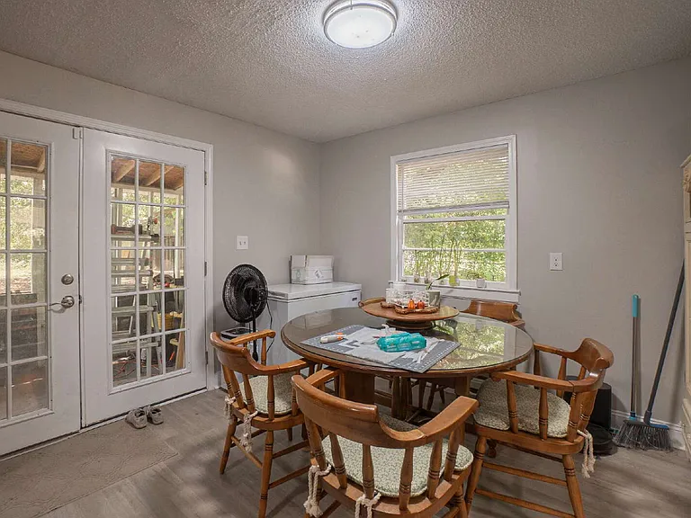 4254 Hickory Rd — Photo 16