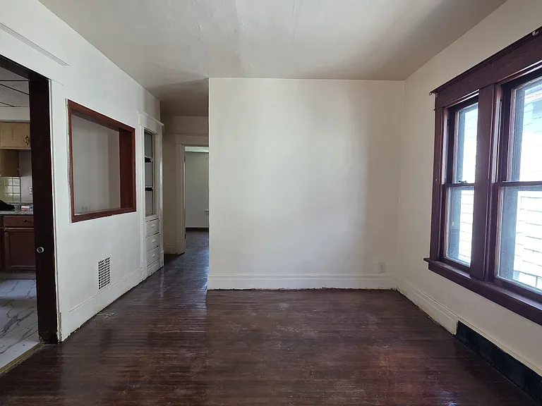 56 Hazelwood Ave — Photo 2