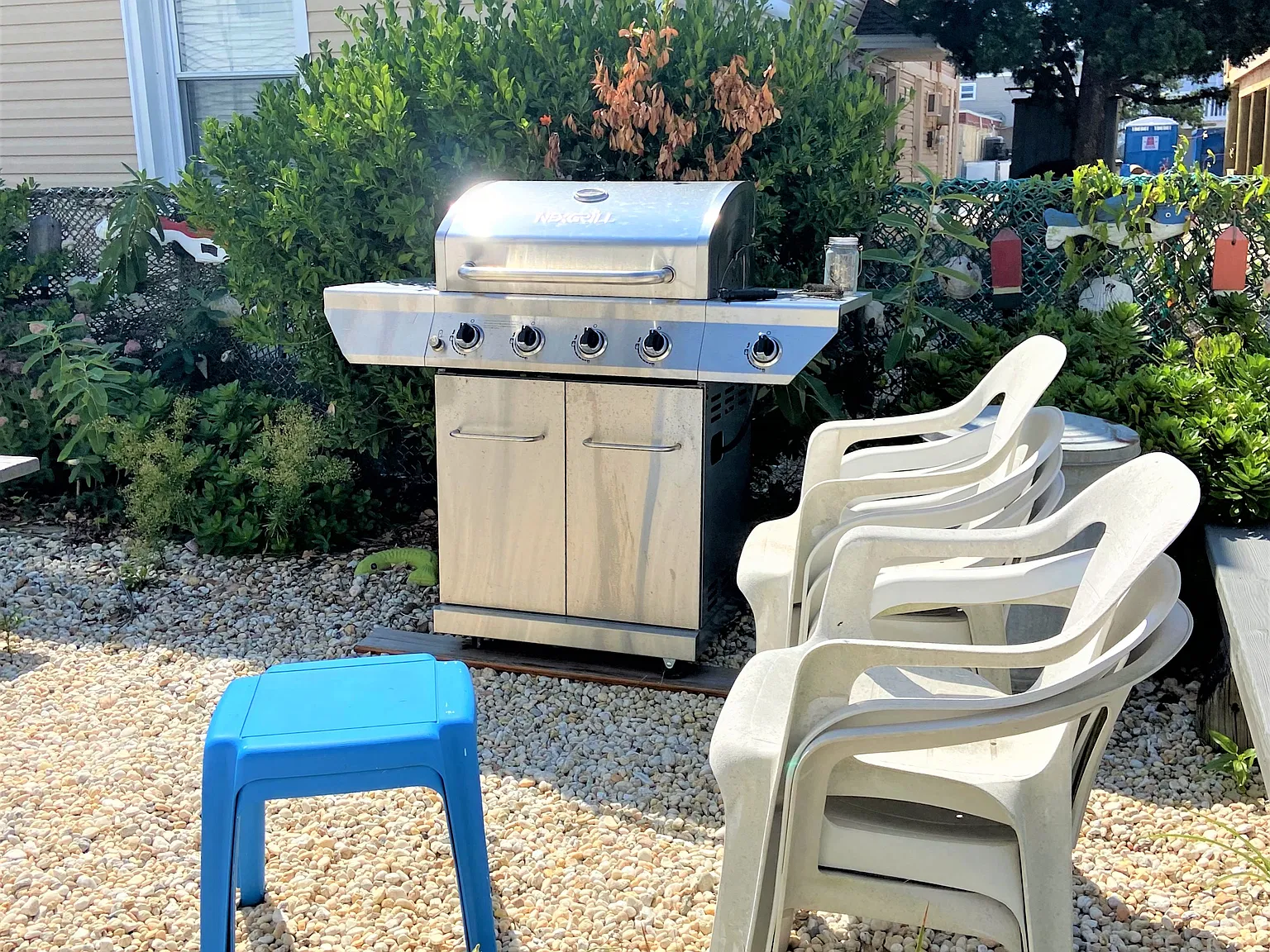 2 bed, 700 sqft, $2,400 — Photo 4