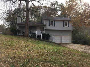 77 Hollyberry Dr, Dallas, GA 30157