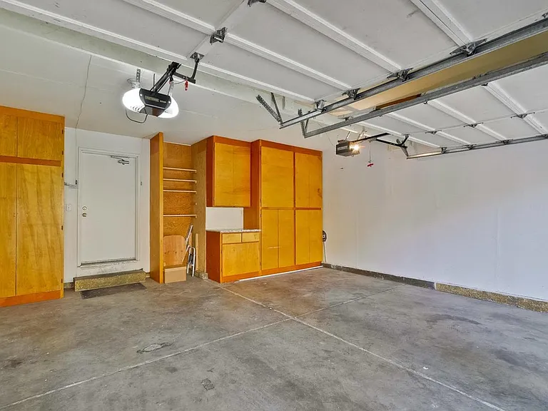 2483 Alveswood Cir — Photo 11