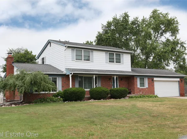 53347 Mark Dr, Shelby Township, MI 48316