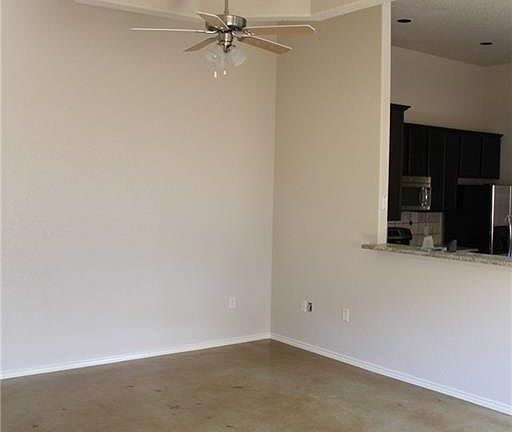 4th image of 244 Rosalie Dr #B
