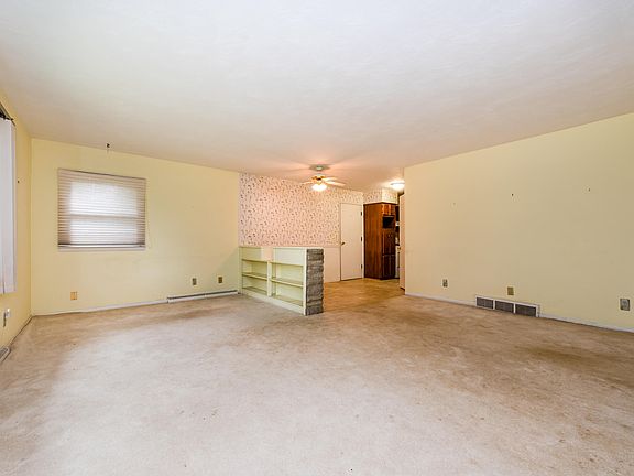 5th image of 4065 Laukus Ln