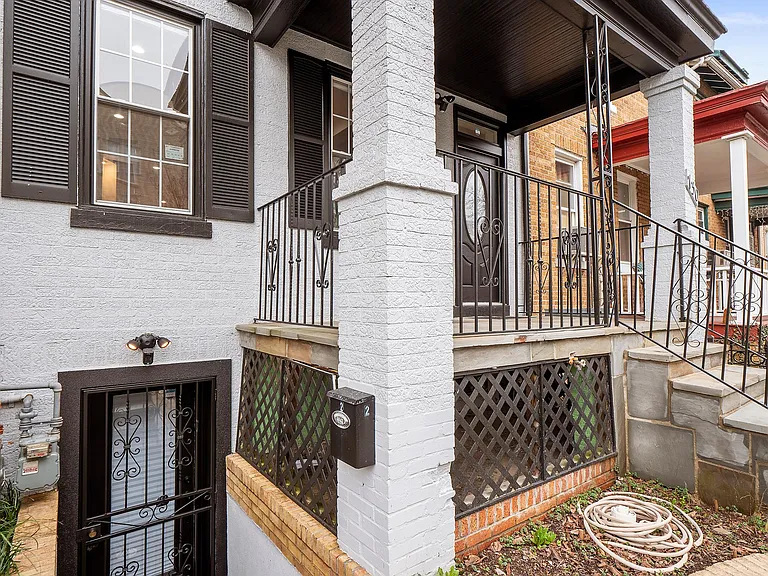 730 Newton Pl NW — Photo 15