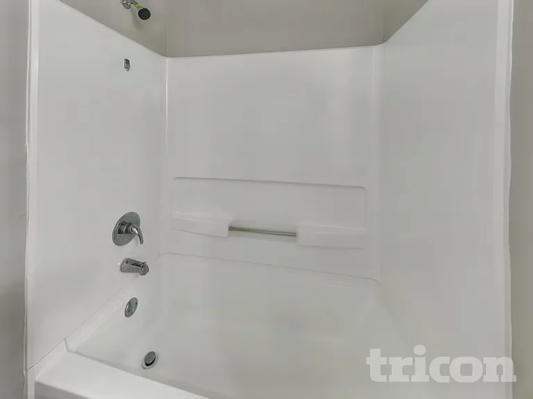 605 Tramore Ct — Photo 15
