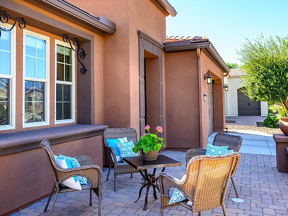 Charming Pavered Front Courtyard