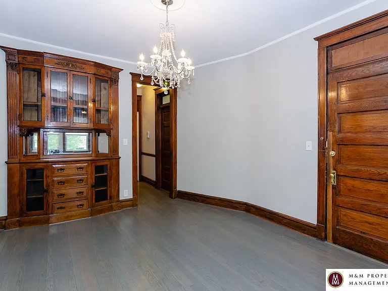 1206 W Lexington St — Photo 25