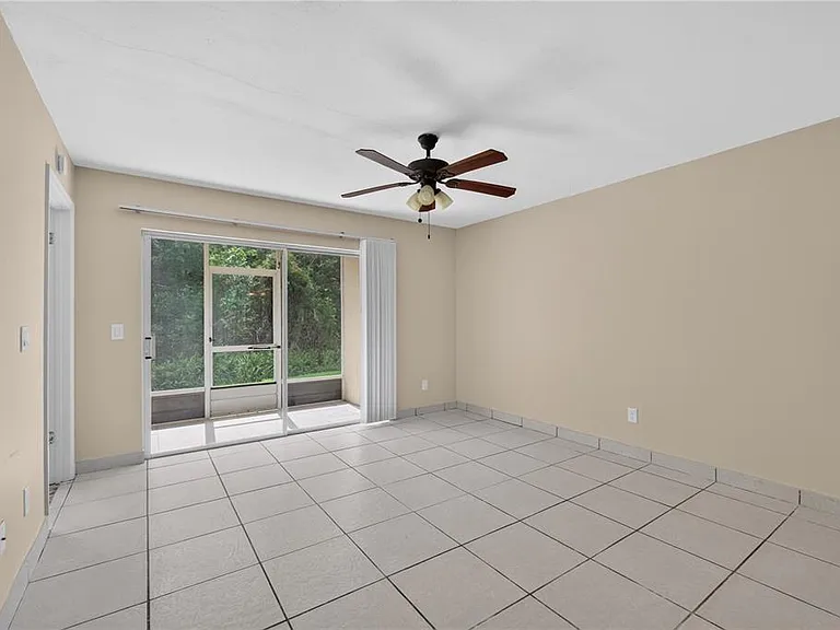 13829 Timberland Dr #101 — Photo 16