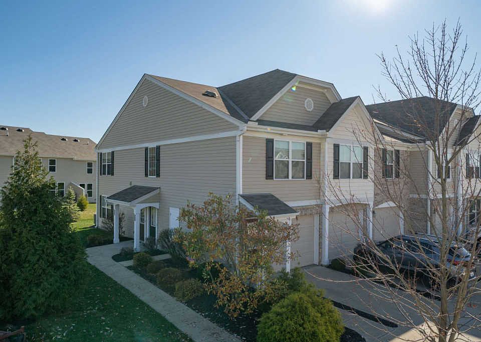 1st image of 644 Radnor Ln