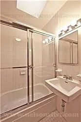 Rented by R New York