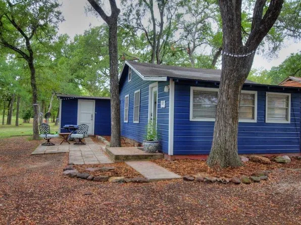 515 County Road 219a, Tow, TX 78672