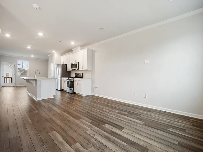 6654 Perry Creek Rd — Photo 12