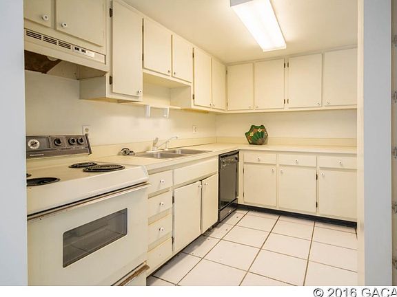 2nd image of 3055 NW 28th Cir