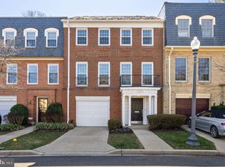 2729 Unicorn Ln NW, Washington, DC 20015