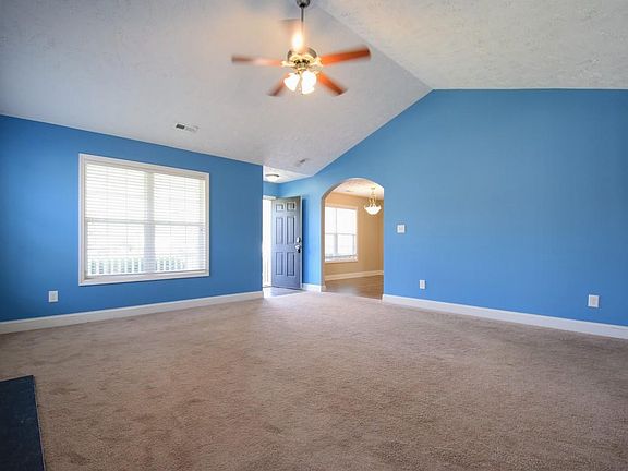 5th image of 207 Bear Creek Dr