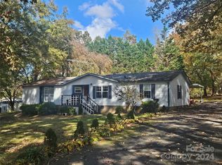 621 Hill Rd, Lincolnton, NC 28092