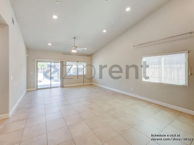 4780 Barclay Way — Photo 4