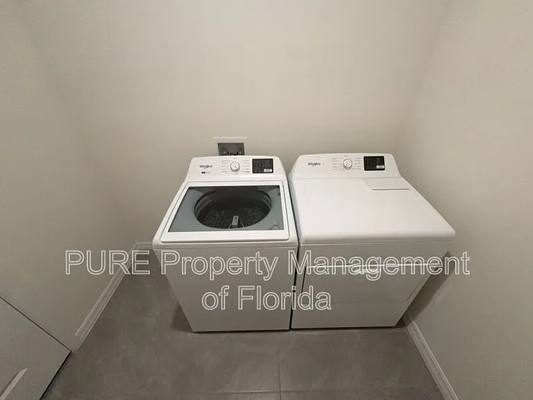 4122 NW 48th Terrace Rd — Photo 59