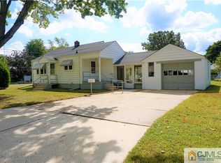 43 2nd St, Old Bridge, NJ 08857