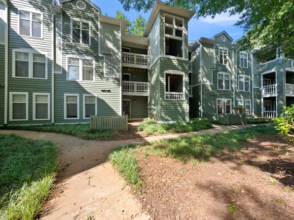 1221 Westview Ln APT 305, Raleigh, NC 27605