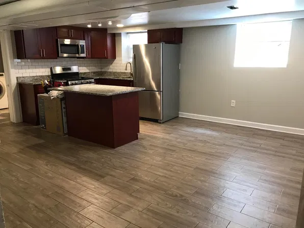 6817 N Seeley Ave #Basement, Chicago, IL 60645