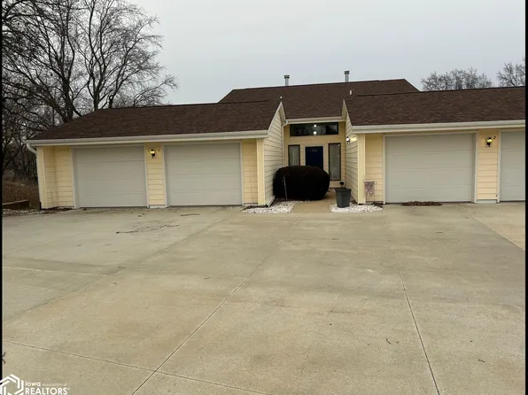 202 E 22nd St APT 2, Atlantic, IA 50022