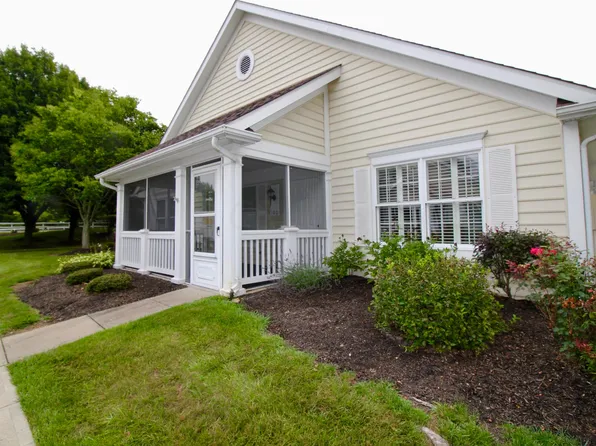 100 Shannon Ln, Granville, OH 43023