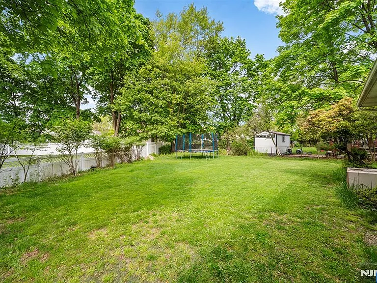 3 Burton Pl — Photo 21