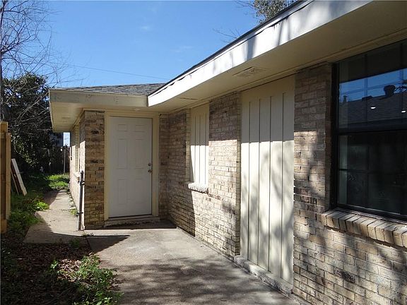 2nd image of 2032-34 James Dr