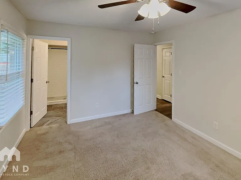 8539 Sharonbrook Dr — Photo 6