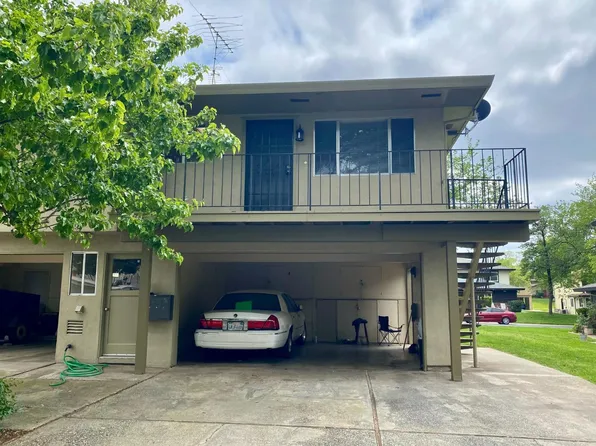 3744 Sapphire Dr APT 4, Auburn, CA 95602