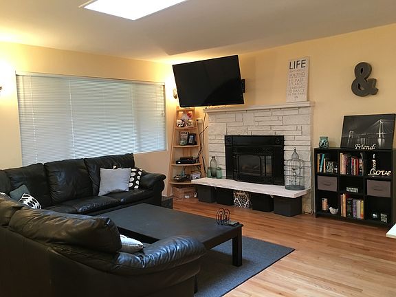 4th image of 22202 37th Ave W