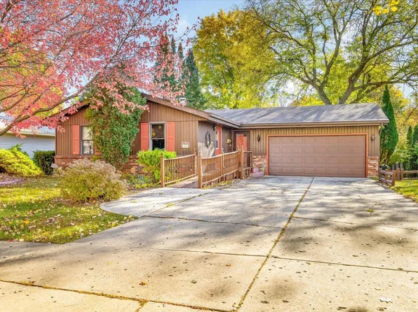 1626 Constitution Pl, Rockford, IL 61103