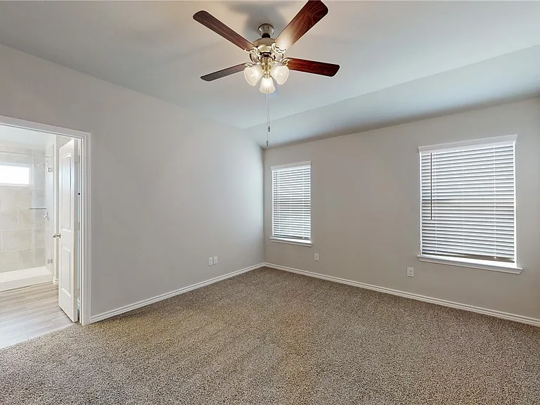 2043 Chief St — Photo 12