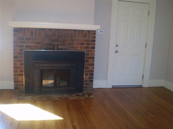 5th image of 1116 W Lucas Dr