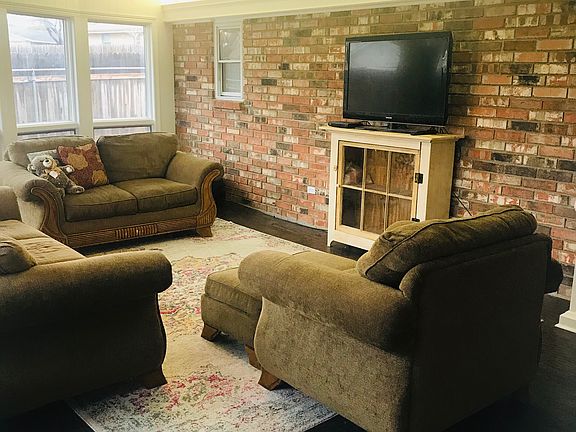 2nd image of 708 Foster Ln