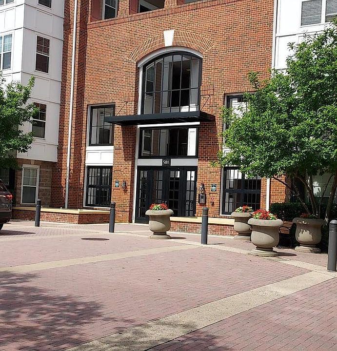 1st image of 501 Hungerford Dr APT 307
