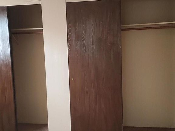 3rd image of 17305 S Lathrop Ave E #3