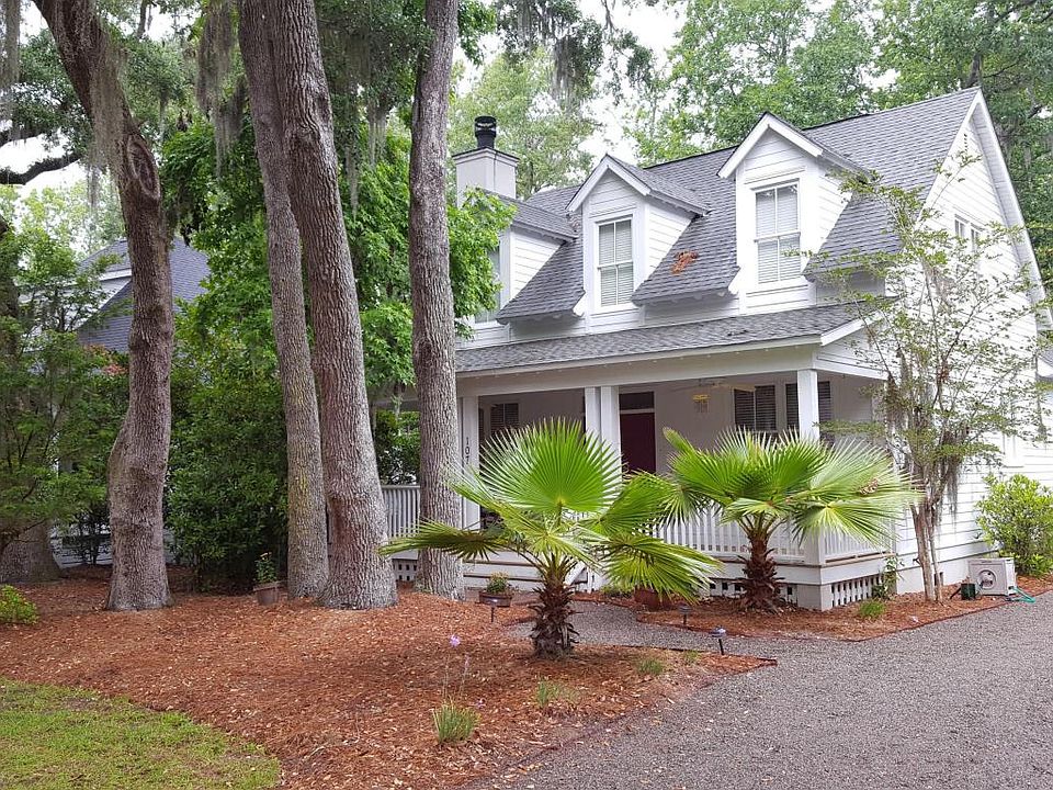 2nd image of 107 Bartram Dr